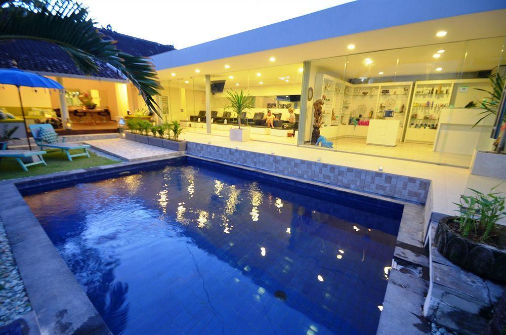 Villa Casabianca Seminyak Esterno foto